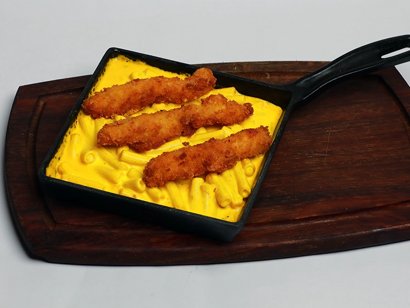 MAC & CHEESE